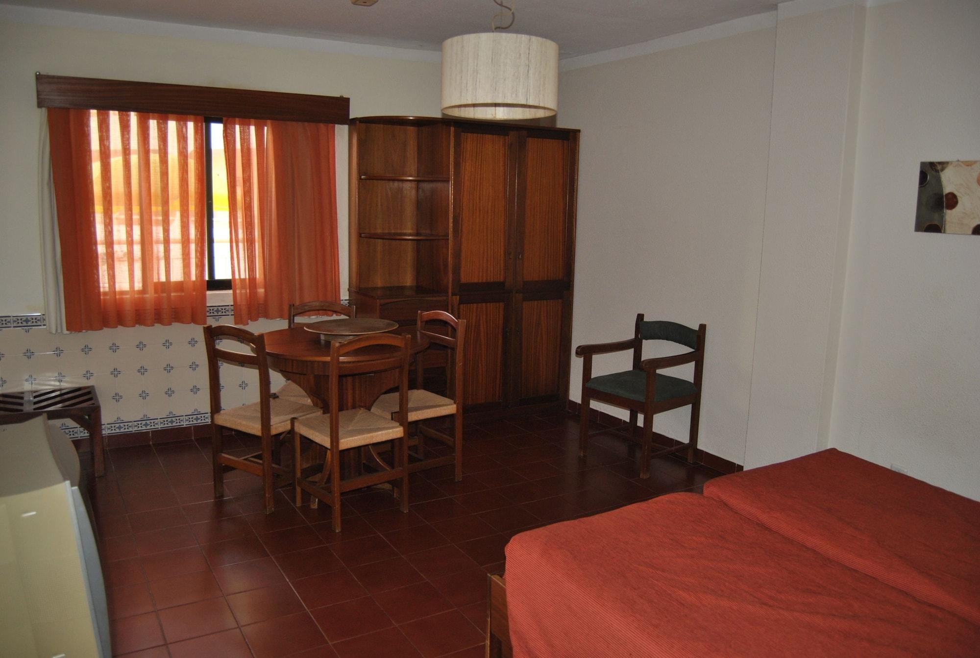 Apartamentos Olhos Do Mar Албуфейра Екстериор снимка